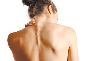Comment se manifester l'ostéochondrose cervicale